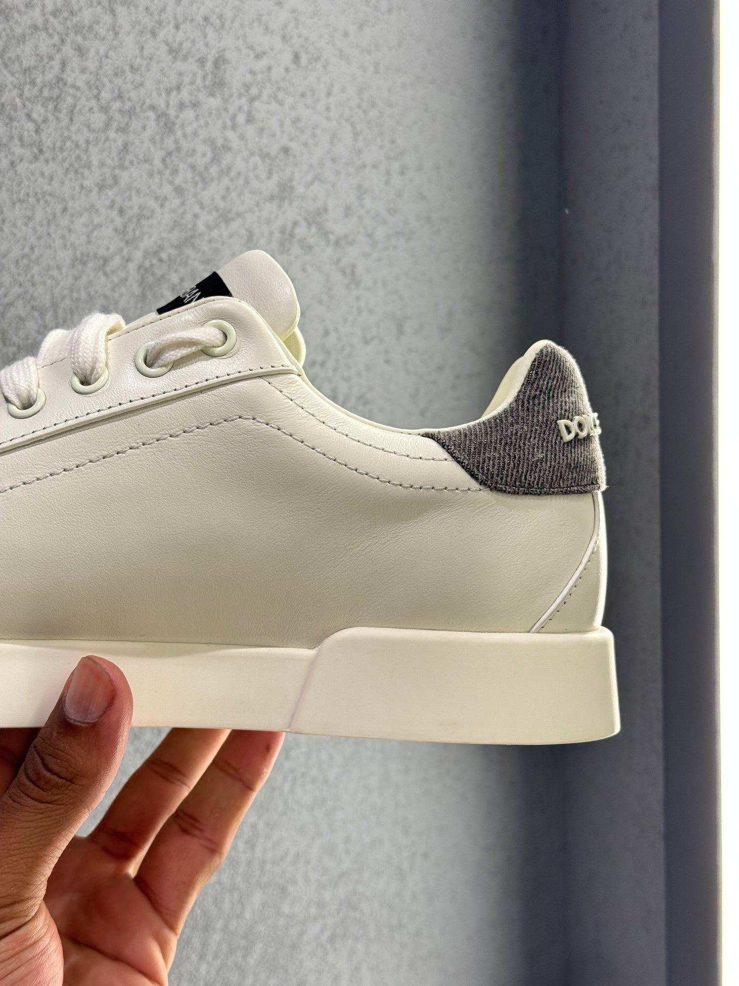 Dolce & Gabbana white leather sneaker