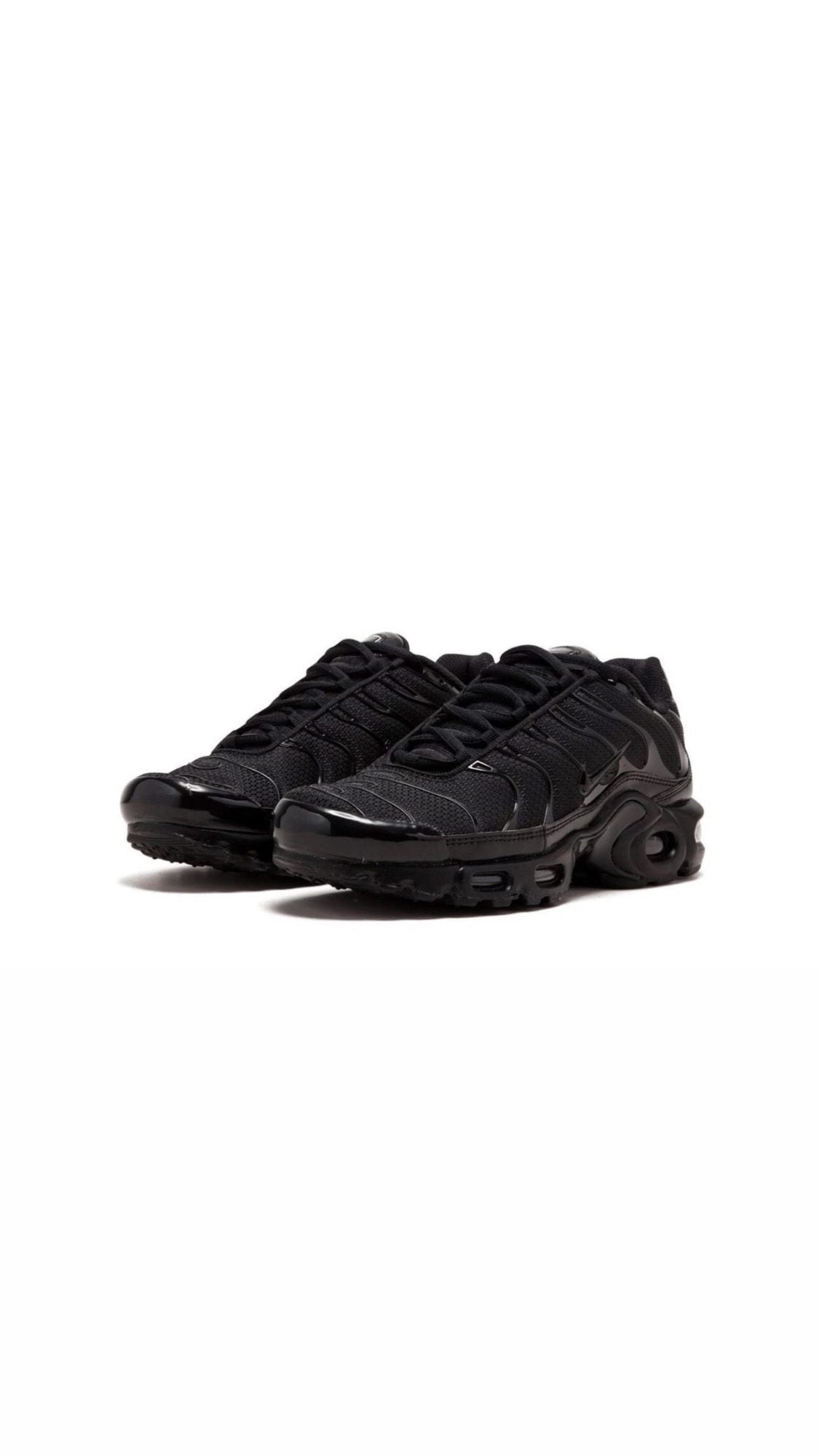nike air max plus triple black
